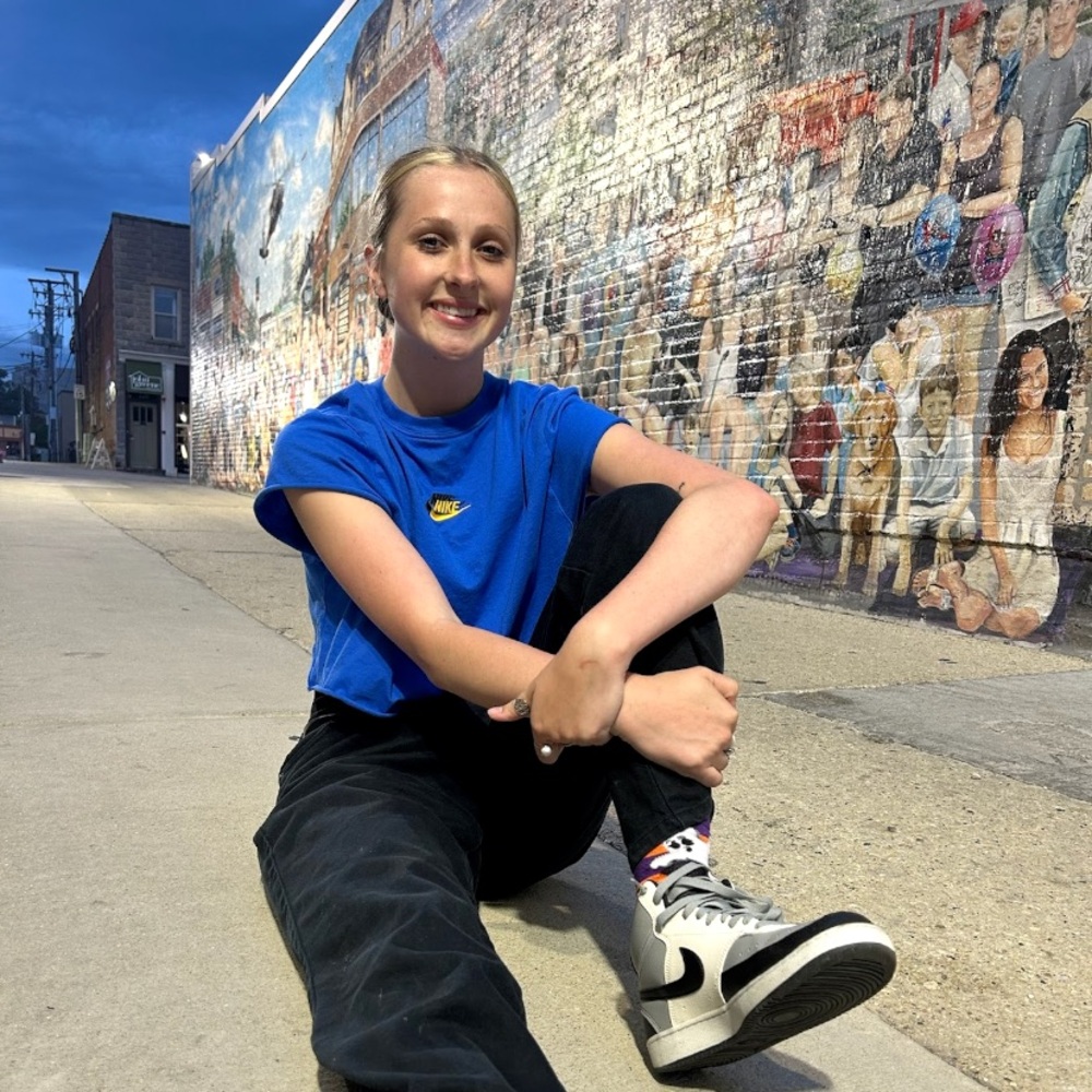 Meet your Posher, Angie